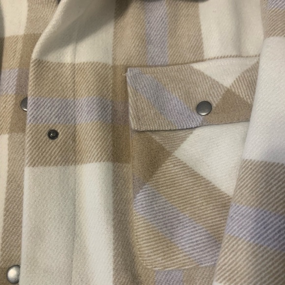 Plaid Shaket - Picture 2 of 3